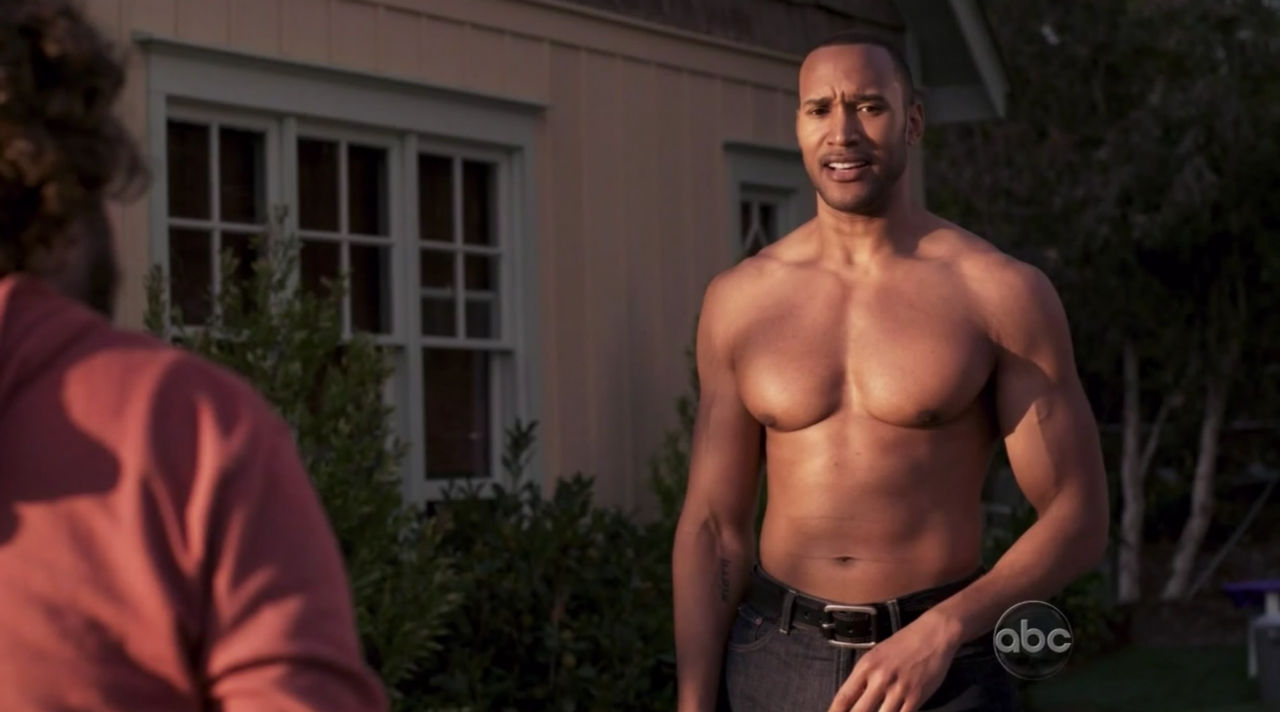 Henry simmons nude.