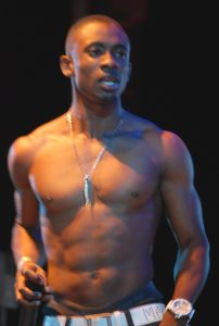 Shirtless Male Celeb – BlackCelebsBlog.com